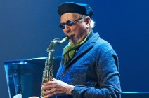 Charles Lloyd & The Marvels – I Long to see you